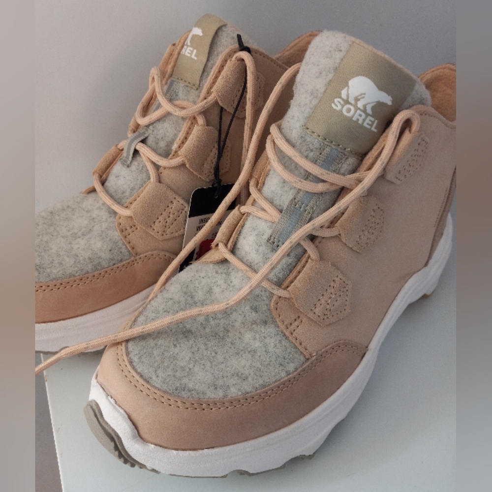 SOREL WOMEN'S KINETIC™ BREAKTHRU CARIBOU SNEAKER BOOT - Picture 4 of 9